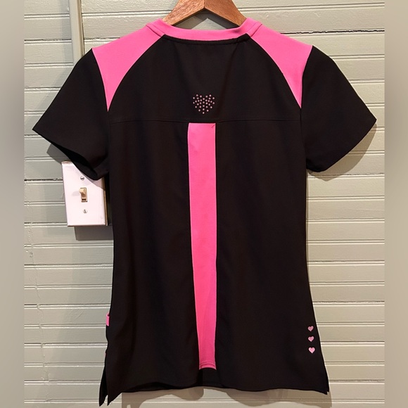 🩺 HeartSoul Women's Black and Pink Scrub Top Size Small - Picture 5 of 10